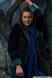 Michelle Jean, in de winter in het bos